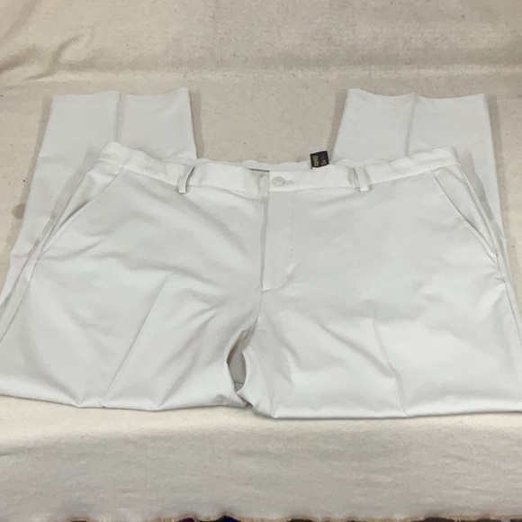 EUC Mens Greg Norman khaki pants - Picture 2 of 5